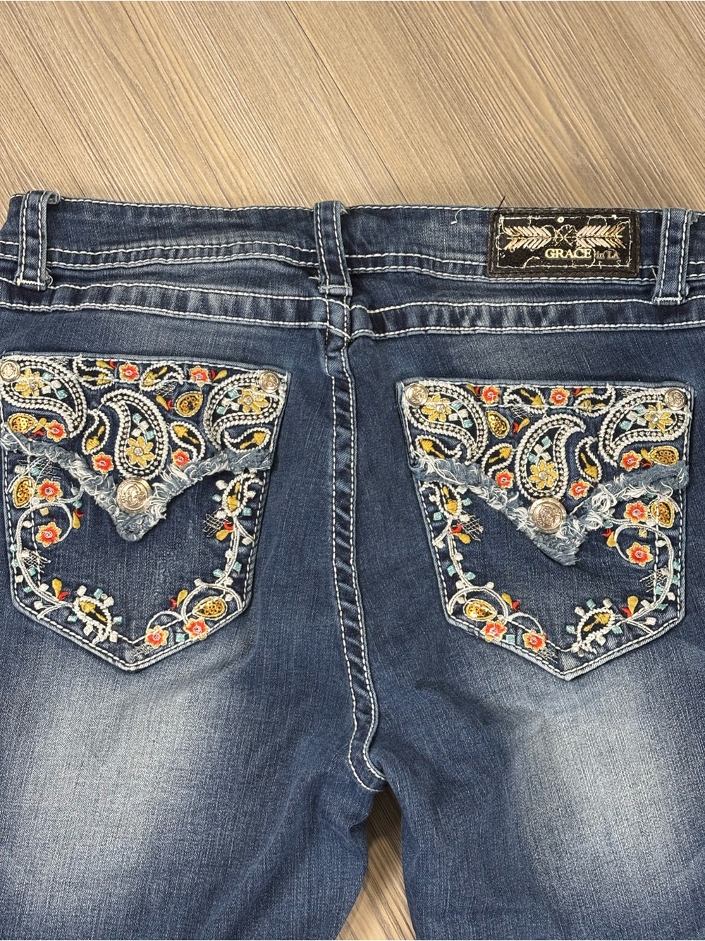 Grace In La Embroidered Flare Jeans - Dark Blue - Picture 15 of 15